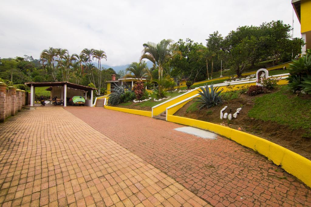 FINCA 196 en Barbosa foto 17