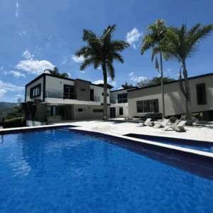 FINCA 244